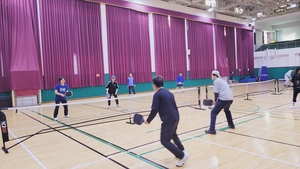 [이색스포츠] ‘탁구채로 테니스를’ 피클볼을 아시나요?