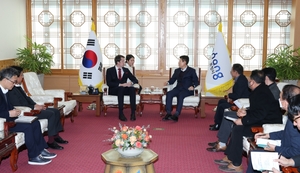 포항시, 북극경제이사회와 산업·항만 중심 글로벌 협력 확대