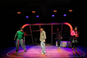 기억하나, 그 시절 동성로…우정·사랑·추억 부르는 연극 ‘만남의 광장’ 리뷰