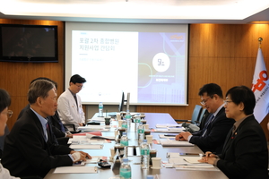 정은경 장관 안동병원 방문…지역 필수의료 강화 현장 점검