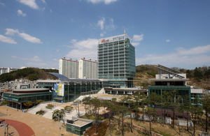 “포항 철강, 고부가 소재·수소환원철로 글로벌 파고 넘자”