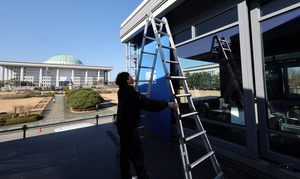 ‘12·3 비상계엄 1주년’ 분주한 정치권…李 시민대행진, 野 사과문 및 광주