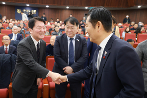 안철수, 광주 군공항 이전에 “이재명 정부는 TK공항에 관심이 없어 보인다”