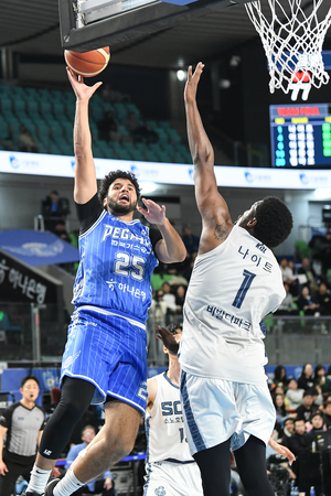 가스공사 보트라이트 아쉬운 KBL 데뷔전…3점슛 0개