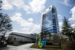 관료 출신 관행 깨질까…신보, 차기 수장 찾기 돌입