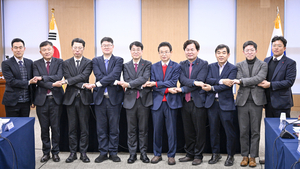 TK통합 특별법안 발의…이철우 “더 잘사는 대구경북” 김정기 “지금이 통합 적기”