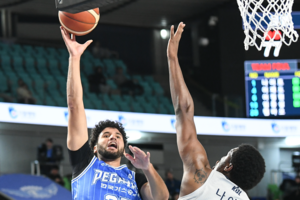 ‘3점포 0개’ 보트라이트 아쉬운 KBL 데뷔전