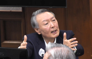 ‘체포방해 등’ 尹 1심 징역 5년 선고(종합)