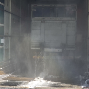 [y르포] 영주IC ‘첫 관문’에 멈춰 선 축산차량…봉화 AI 여파, 24시간 소독전쟁