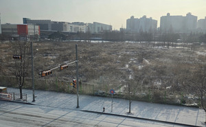 대구 동구 율하동 ‘금싸라기 학교 터’…20년째 펜스에 갇힌 ‘멈춘 시계’