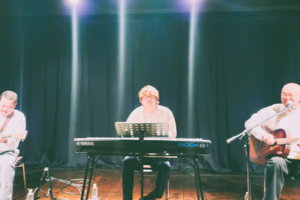 [동네뉴스] 관객들의 안녕을 바라는 어쿠스틱 밴드 ‘오늘하루’