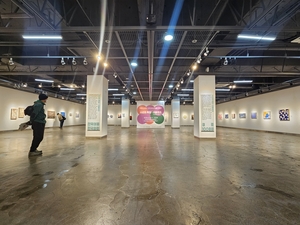 대구 여성 작가 작품 세계 한눈에…아양갤러리 ‘시선의 확장: 더블렌즈’