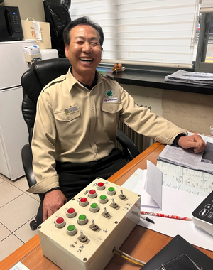 [동네뉴스] 8년째 동네 손주들에 세뱃돈…경비원 배진호씨의 이웃 사랑