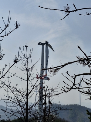 [단독] 영덕군 잇따른 풍력발전기 사고에 ‘초강수’…운영업체와 군유지 대부 계약 해지키로