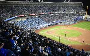 [단독] “정치권 인사에 관변단체까지…” 市보유 ‘야구장 스윗박스’ 부적절 이용 의혹