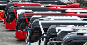 [포토뉴스] 이란 전쟁 장기화로 주차되어있는 전세버스