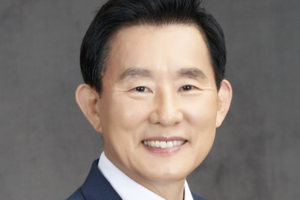 [문화산책] 후지산 벚꽃 아래 피어난 하이쿠의 숨결