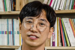 [신용목의 시와함께] 구윤재 ‘인공호수 걷기’