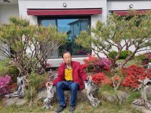 [동네뉴스-우리이웃] 칠판 대신 카메라 앞에 선 이종우 교사의 두 번째 교실 “유튜브로 암투병 공유”