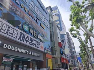 [르포: 대구 바닥민심을 훑다4] ‘대구의 강남’ 범어 주민들 “하원 시간대 교통혼잡·위장전입 해결해야”