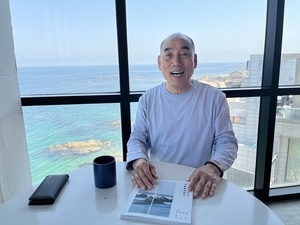 [주말 인터뷰] “구룡포가 내 삶이고, 내 유산입니다”…황보관현 초록우산어린이재단 전국후원회 부회장