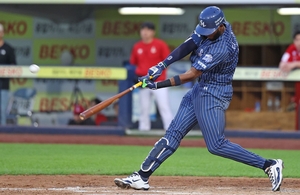 KBO 데뷔 ‘첫 만루포’ 삼성 디아즈...“아내와 약속 지켜 기뻐”