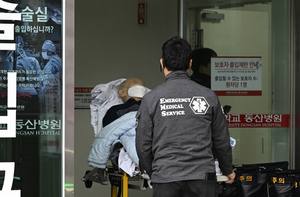 응급환자 돌려보낸 의사 2명 검찰로…“현장 책임” vs “구조적 한계”