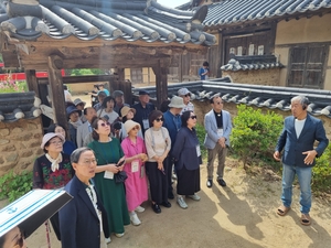 [동네뉴스] 문학으로 토론하고 문학으로 공연하고 문학으로 탐방하다