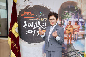 일흔다섯에 구의회 입성…유성자 중구의회 의장이 보여줄 ‘경륜의 정치’