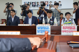[속보] 내년 최저임금 1만700원…올해보다 3.7% 인상