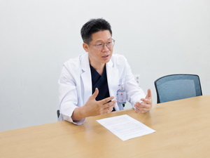 [주말 인터뷰] 이준녕 포항세명기독병원 비뇨의학센터장 “전립선암, 조기검진 중요…지역서 꾸준한 관리해야”