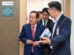지인 변론 나선 홍준표 “가공거래 아니다…실제 거래 증거 제출”