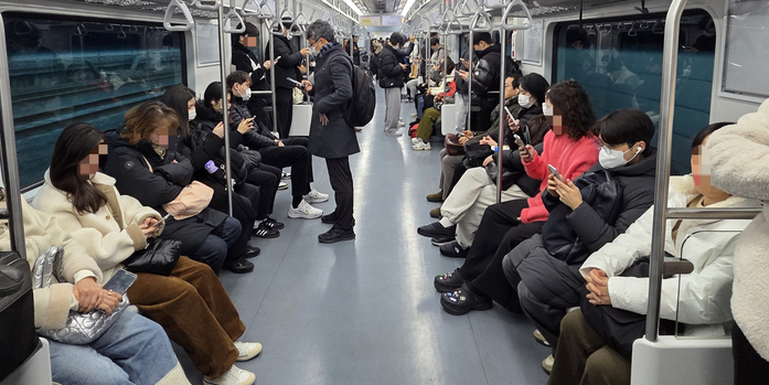 “통근 15분 줄어서 좋으니 1량이라도 더 늘렸으면”…출근길 바꾼 대경선