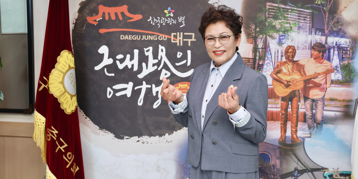 일흔다섯에 구의회 입성…유성자 중구의회 의장이 보여줄 ‘경륜의 정치’