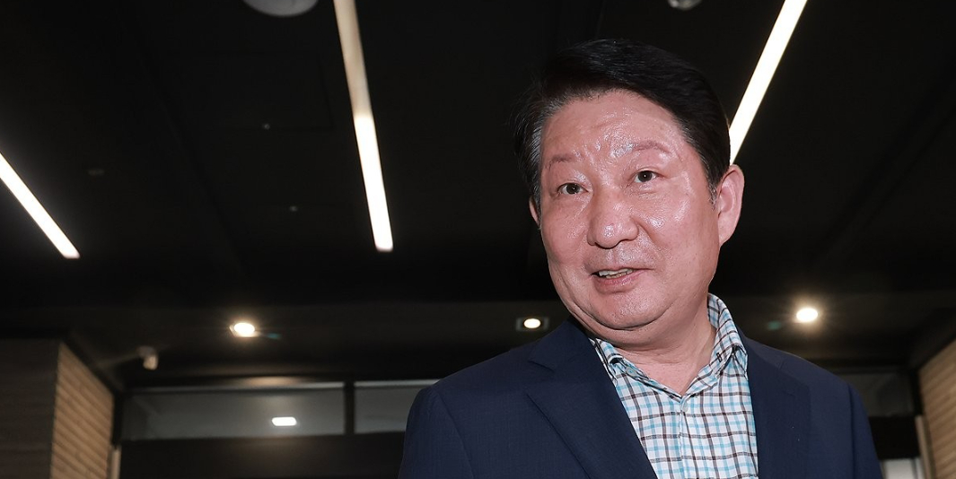 ‘멱살 잡이’ 권영진 당원권 정지 2028년 2월까지…총선 공천 불투명